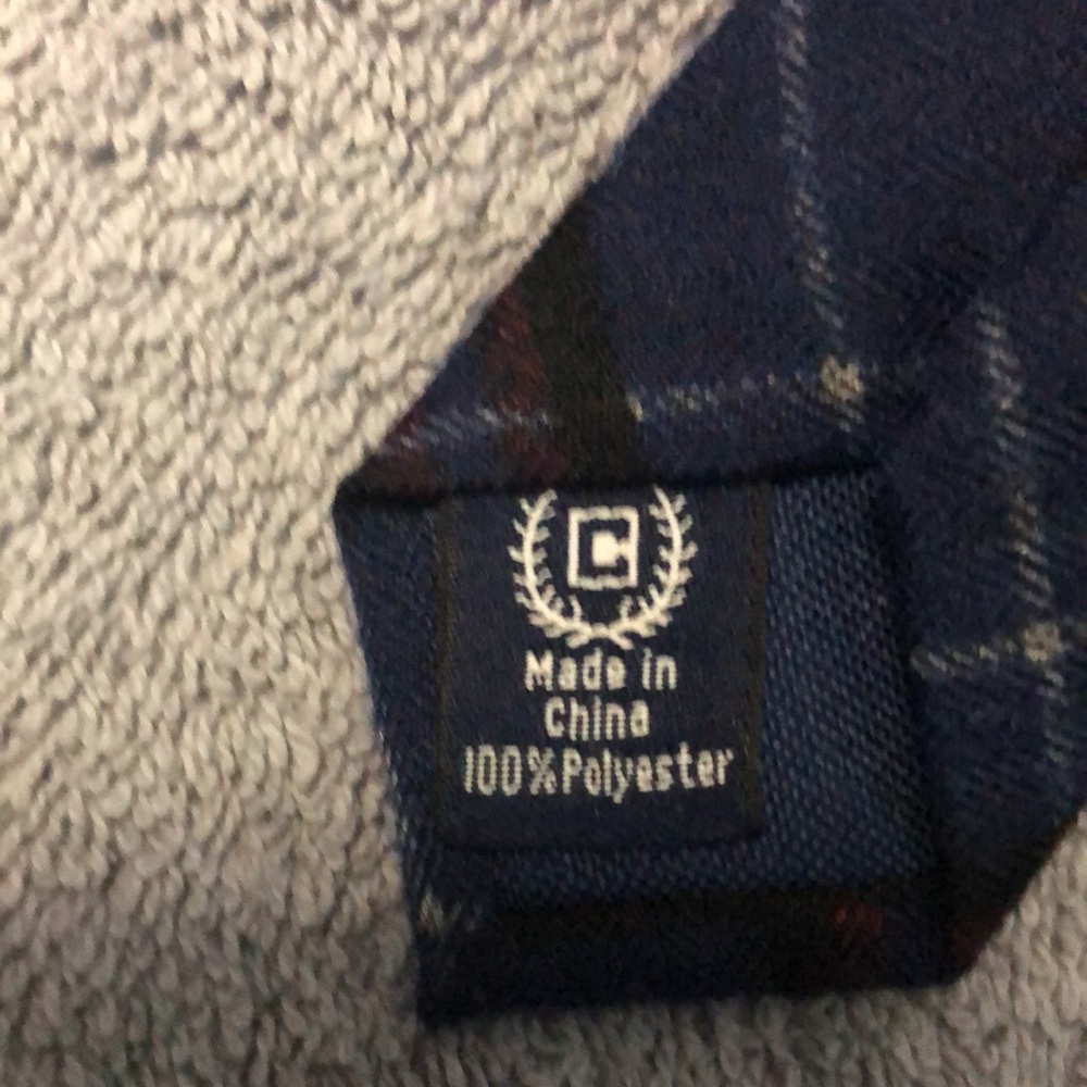 Tie - Picture 2 of 3